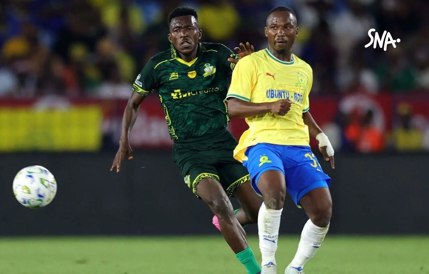 Cassius Mailula, à droite, face à un joueur de Wiliete lors du retour à Pretoria, le 23 octobre 2026.