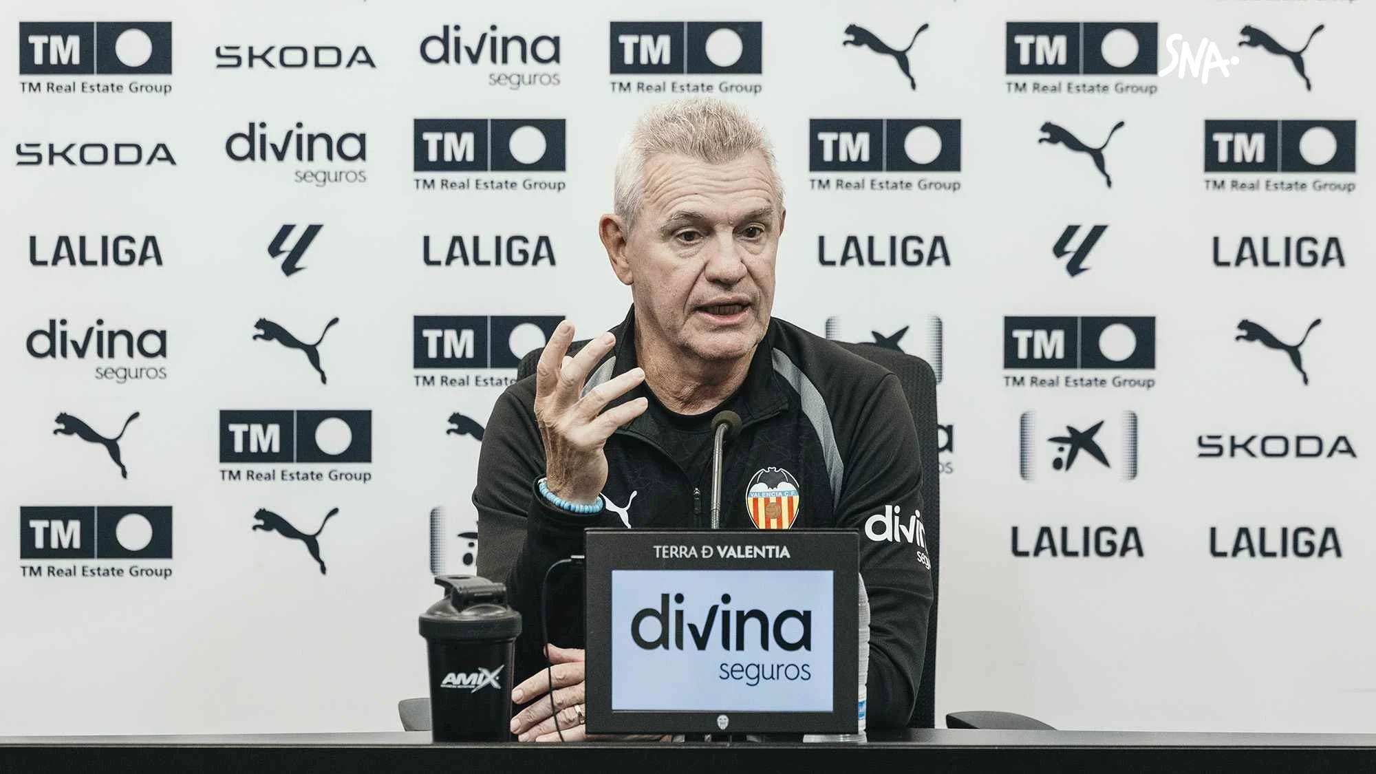 Javier Aguirre at his press conference on 23 October 2026, before Valencia–Villarreal.