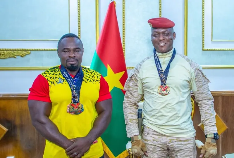 Baby ZAN et le président du Faso, capitaine Ibrahim Traoré.