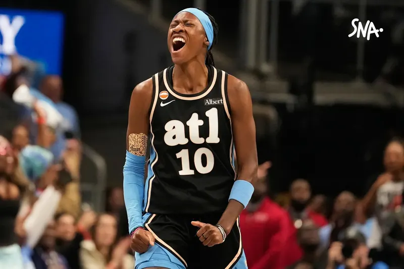 Rhyne Howard célèbre un panier lors du troisième match de la finale WNBA contre Golden State, à Atlanta le 21 octobre 2026.