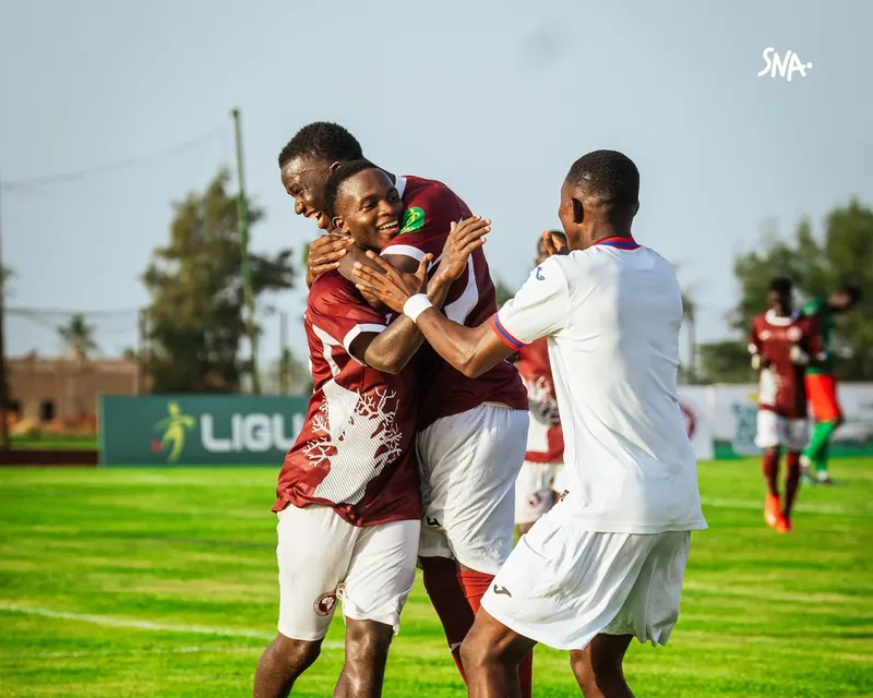 Des joueurs de Génération Foot célèbrent lors du match contre l’AS Pikine du 17 octobre 2026.