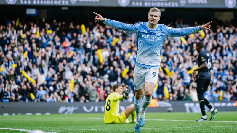 Erling Haaland célèbre son deuxième but contre Ipswich, le 17 octobre 2026. Photo d’archive de la J7.