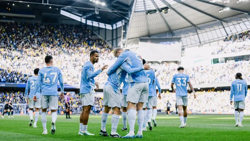 Manchester City célèbre un but contre Ipswich, le 17 octobre 2026. Photo d’archive illustrant le jeu Fantasy.