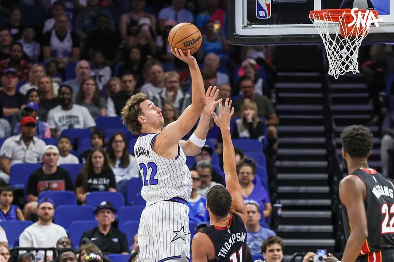Franz Wagner drives to the basket against the Miami Heat in Orlando, 16 October 2026.