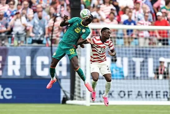 Moustapha Mbow n'a pas convaincu face aux USA. Moustapha Mbow n'a pas convaincu face aux USA