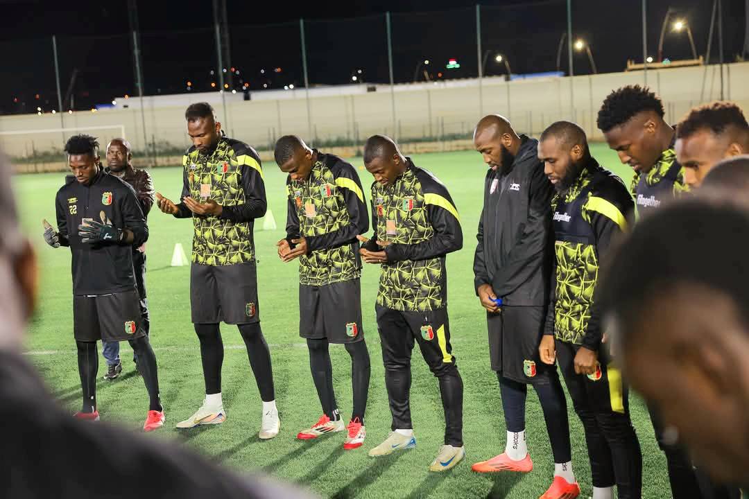 Les étoiles sans couronne : le Mali, l'énigme du football africain