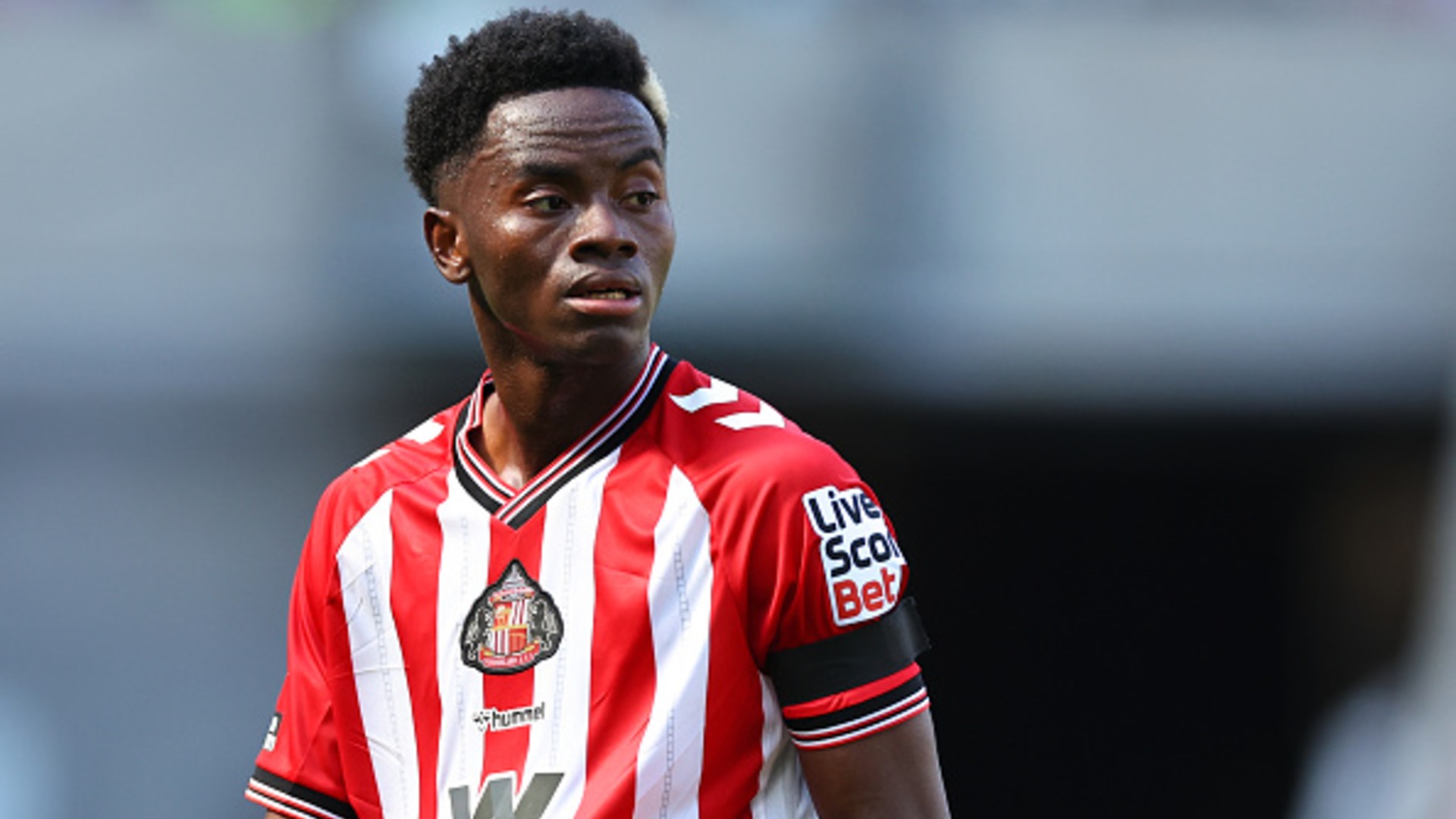 Simon Adingra doit-il craindre pour sa place avec les Eléphants ?