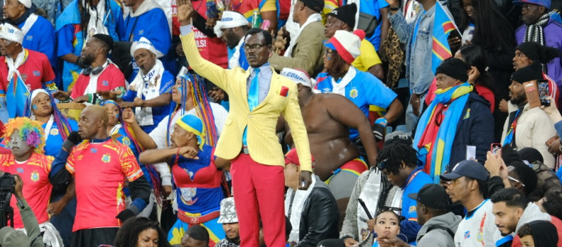 Michel Nkuka (Lumumba Vea) : « Ma main levée est un message pour encourager les joueurs »