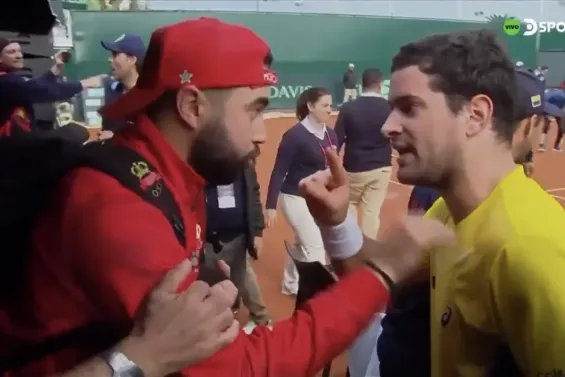 Davis Cup: Scenes of chaos, insults and bottle throwing during Morocco - Colombia