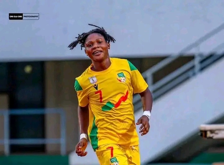 Romaine Gandonou, 15 ans, machine à buts qui affole l'Europe