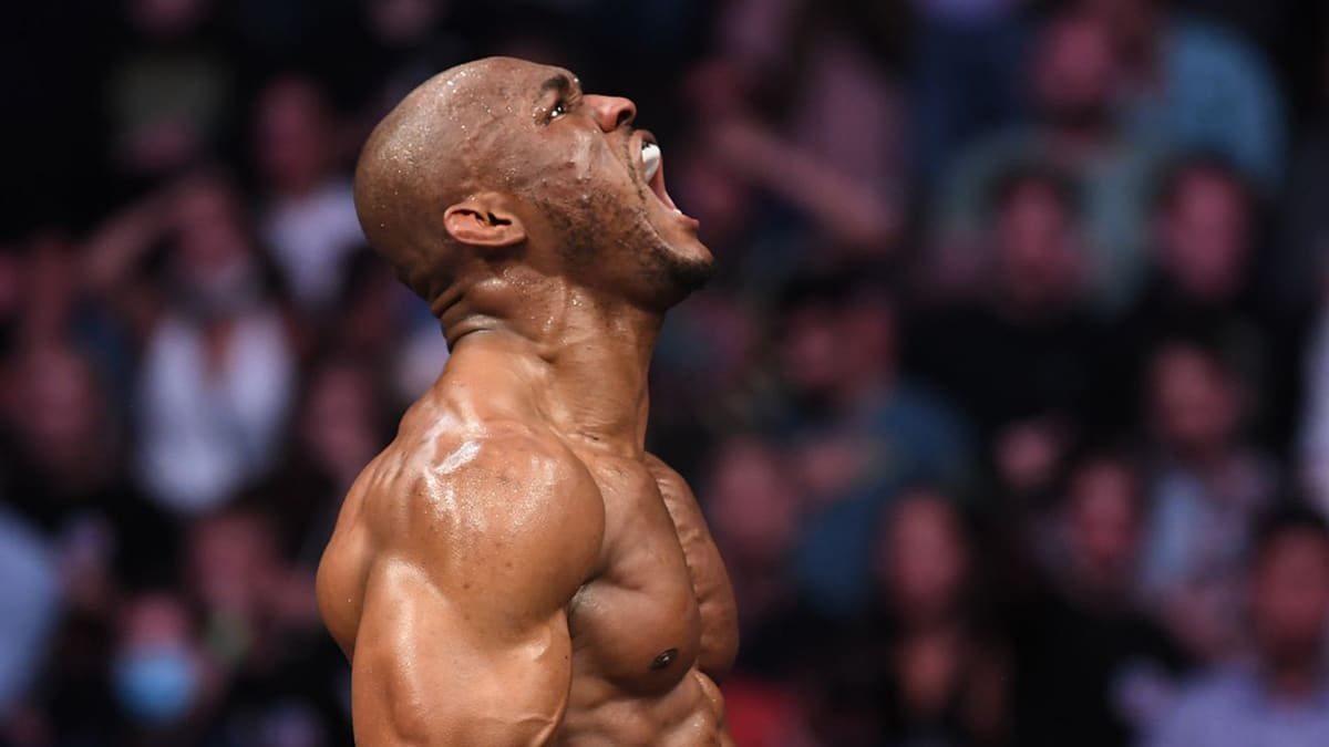 Kamaru Usman entre attente ou changement de catégorie