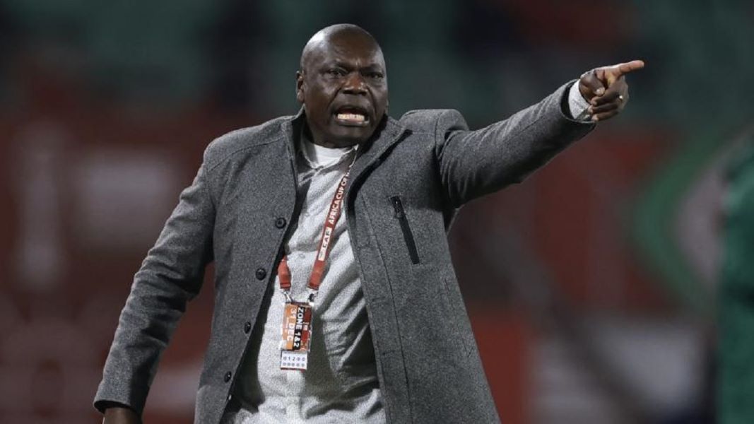  Indomitable Lions: Controversies between Colombe and Pagou