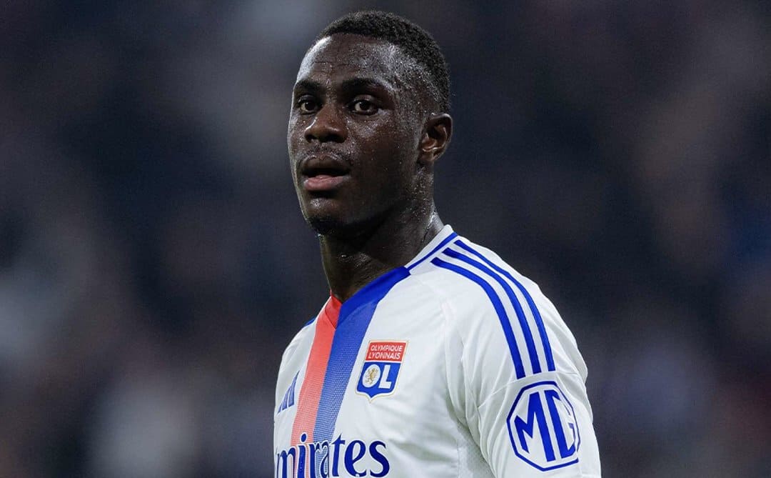 Moussa Niakhaté est-il le meilleur défenseur africain au monde ?