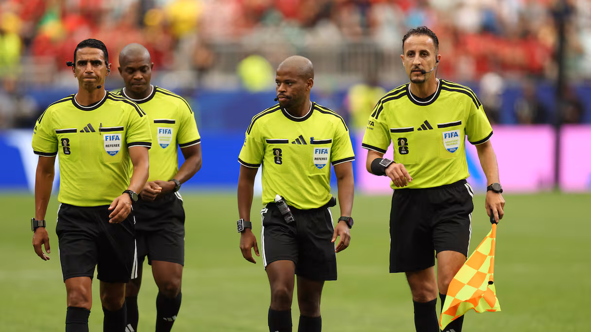 Mondial 2026 : le tournoi a (aussi) tourné court pour les arbitres africains