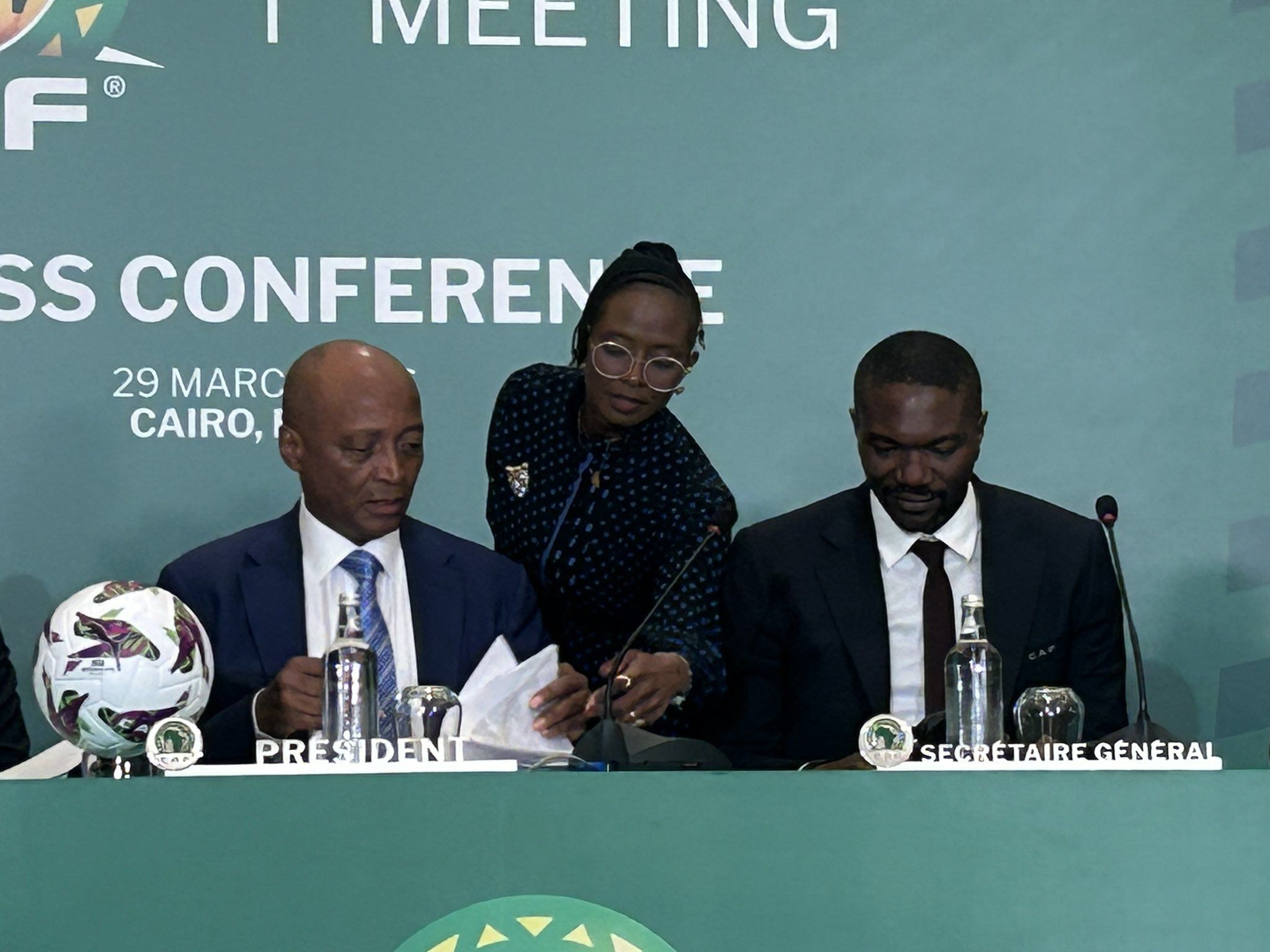 CAF : soupçons de manipulation et guerres d’influence autour du secrétariat général