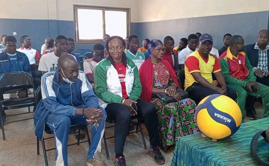 Burkina Faso : des encadreurs locaux outillés sur le mini volley-ball