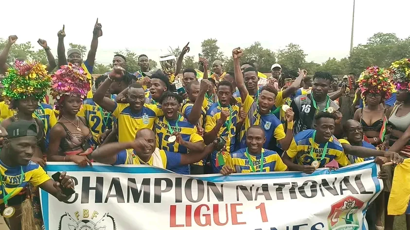 Burkina Faso - Ligue 1 : AS Douanes et Vitesse FC dans l'histoire, Salif Bagaté en artificier