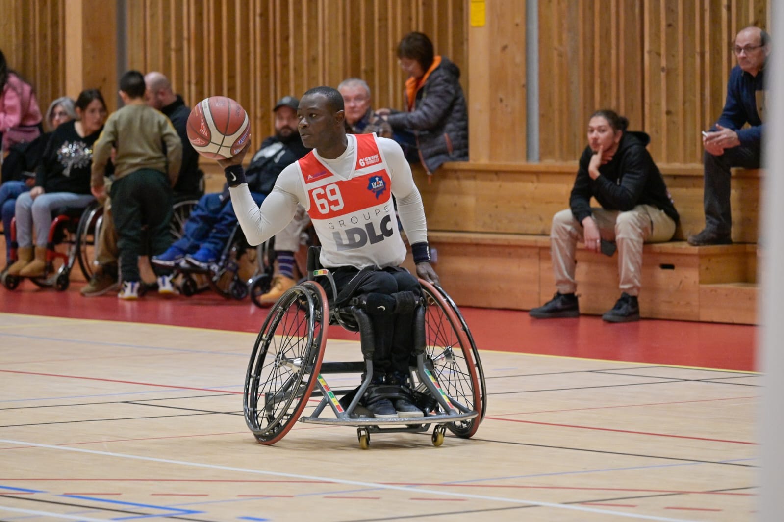 Jeux Paralympiques 2024 : champion d’Afrique à Tunis, Aliou Dramé rêve de Paris