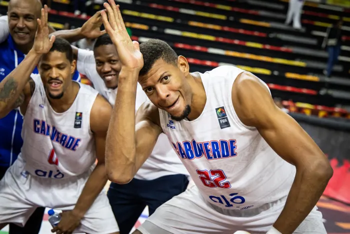 AfroBasket 2025 : le Cap-Vert et le Cameroun filent en quarts