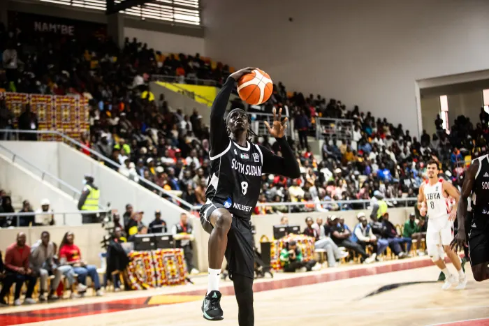 AfroBasket 2025 : le Soudan du Sud surclasse la Libye, le Mali et l’Angola se relancent, le Sénégal tombe face à l’Égypte