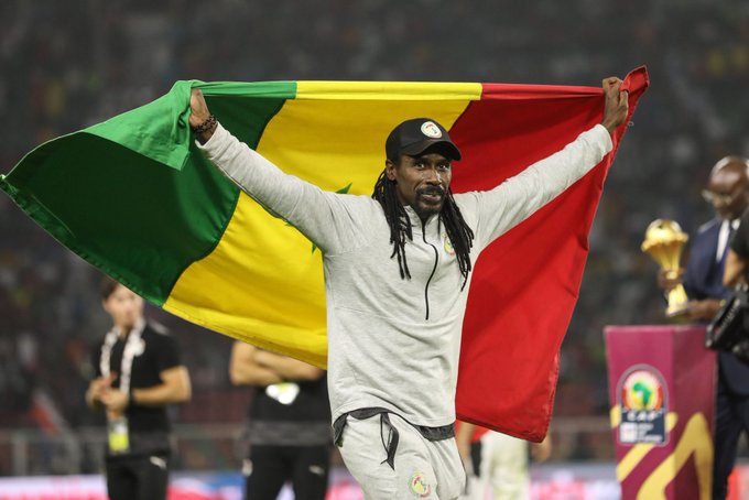 Aliou Cissé, entre blocage contractuel et désamour des supporters