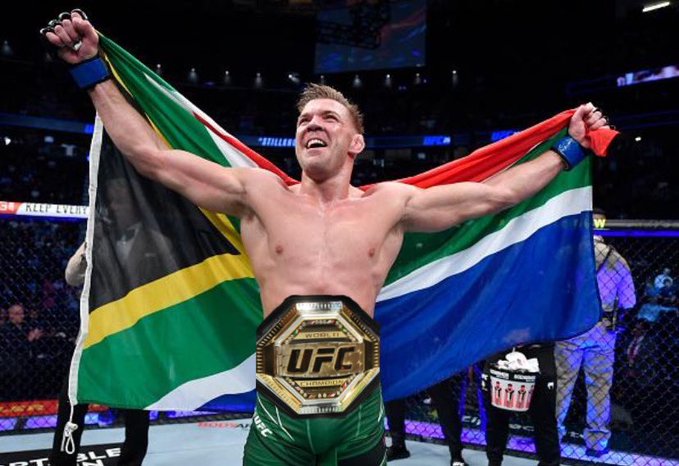Sean Strickland, Adesanya, Chimaev…, les confidences de Dricus du Plessis