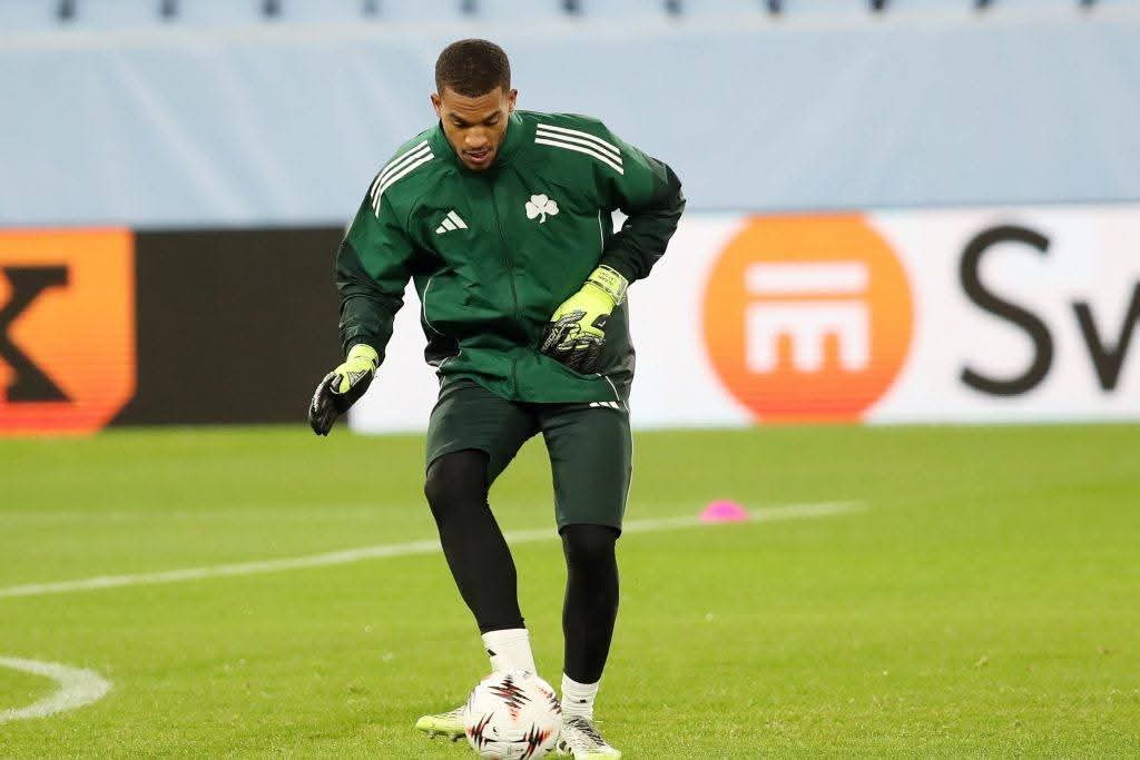 Côte d'Ivoire : touché au bras, Alban Lafont déjà de retour à l'entraînement
