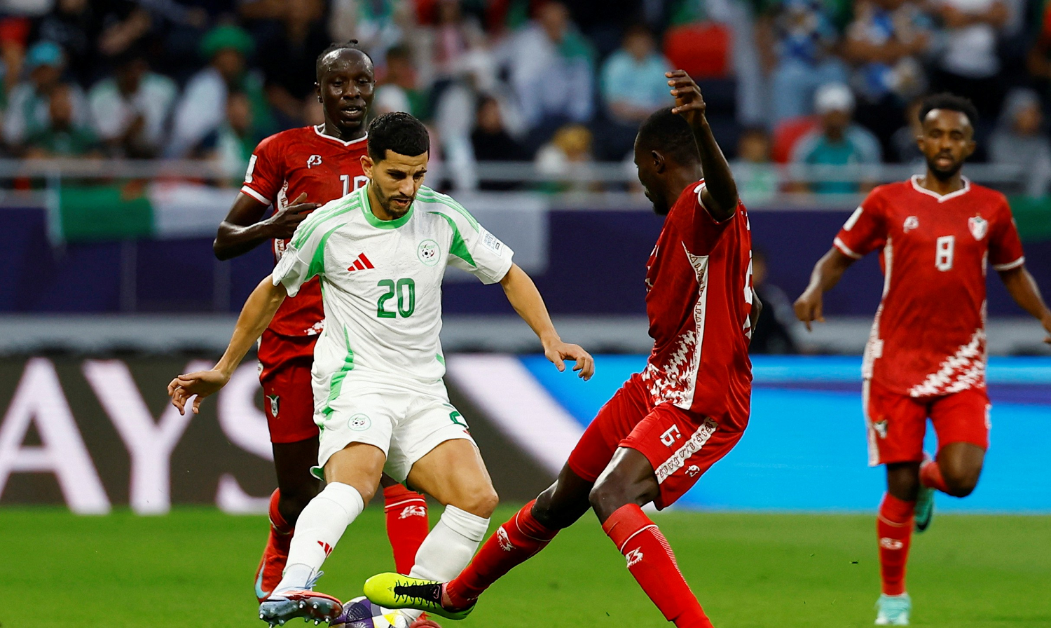 Coupe Arabe - Algérie : Bougherra regrette les occasions ratées face au Soudan