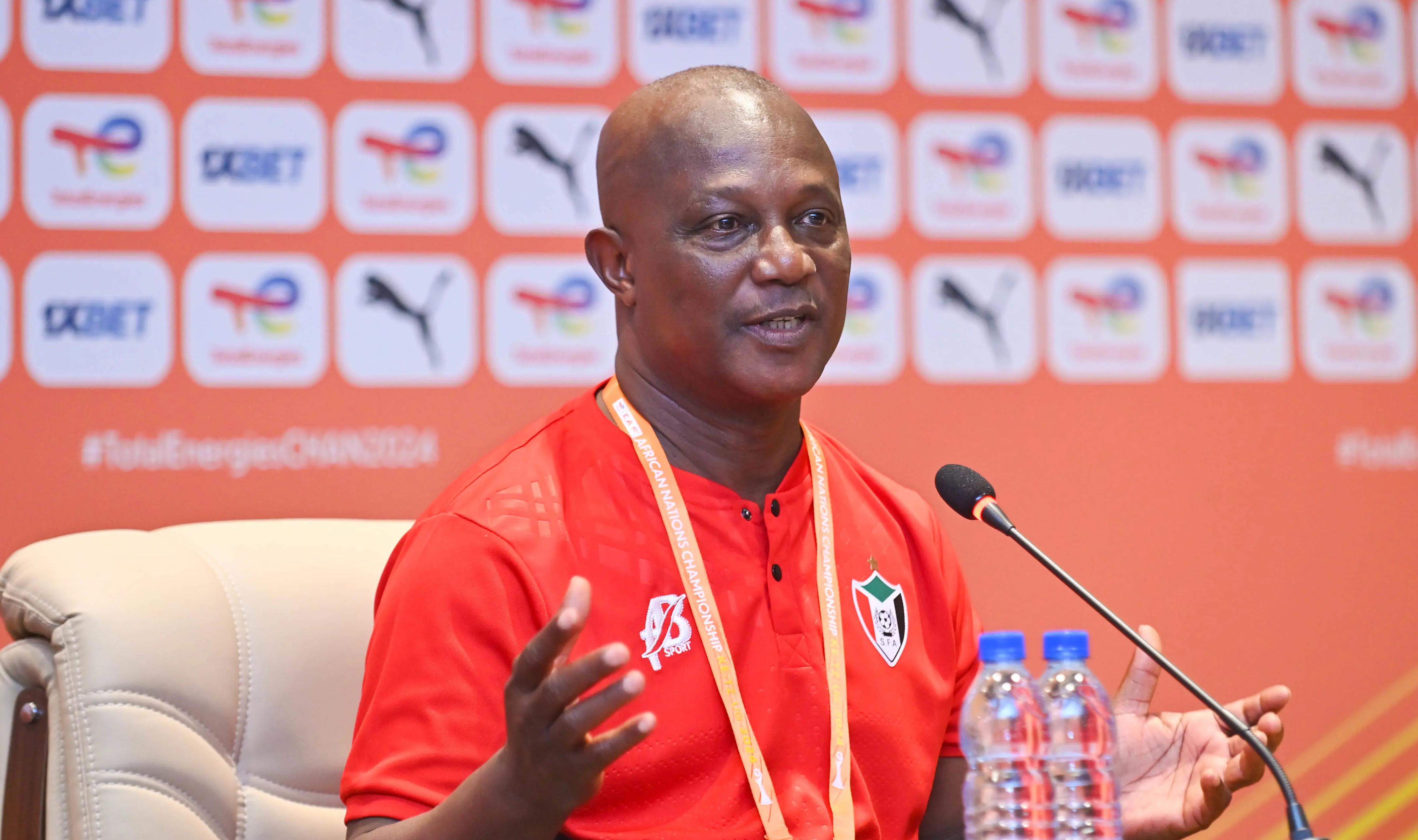 CAN 2025 : James Kwesi Appiah prévient le Sénégal
