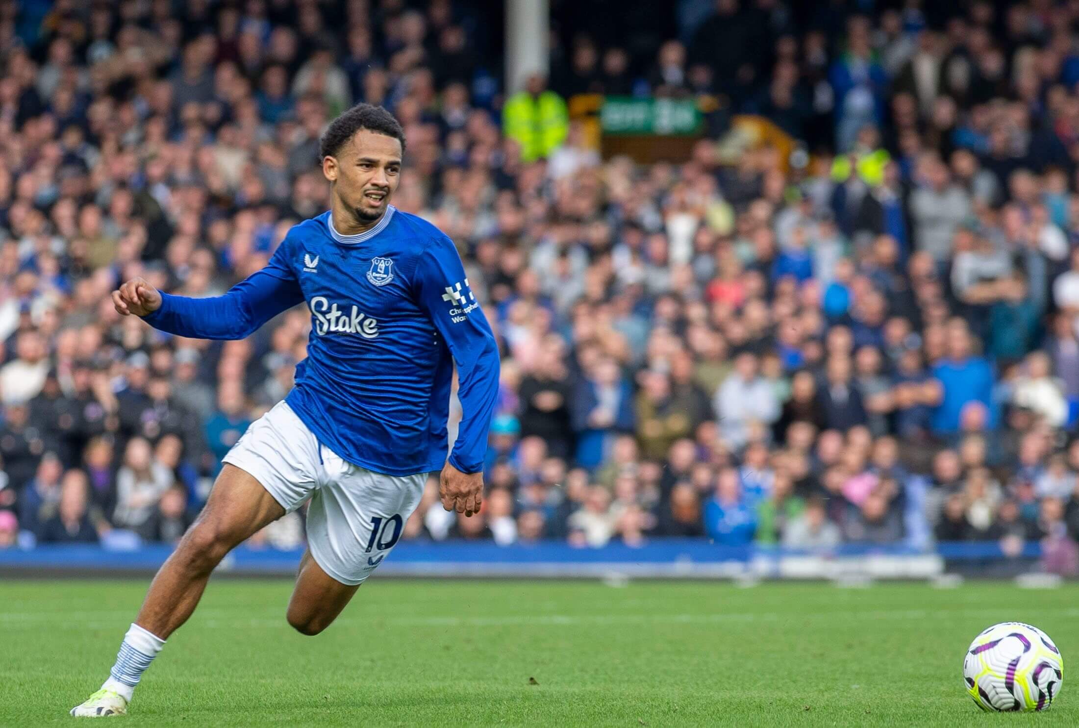 Everton place la barre très haut pour Iliman Ndiaye