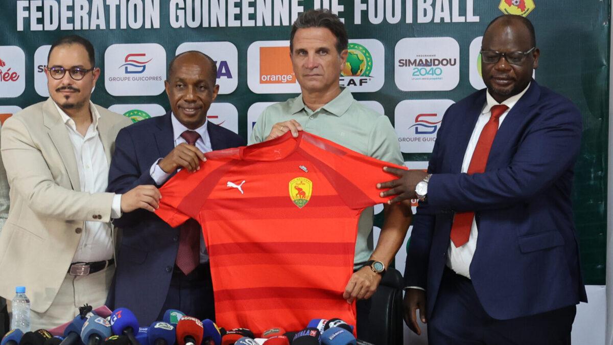 Guinée : sans salaire, Paulo Duarte en route pour l'Angola ?