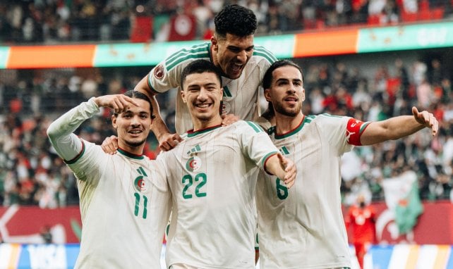 La liste de l'Algérie contre Guatemala et l'Uruguay avec 6 nouveaux