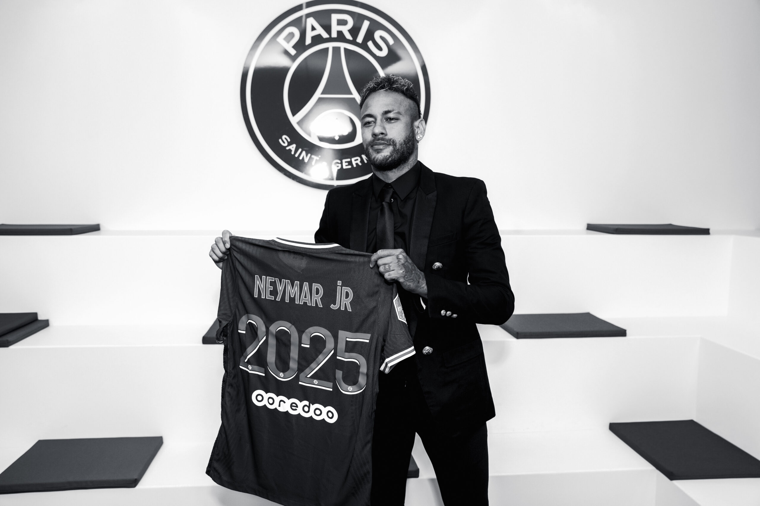 Neymar vient de signer la prolongation de son contrat avec le PSG