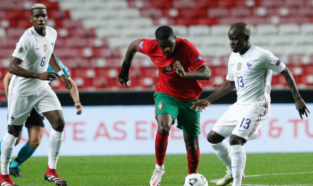 During the Euro, the French Paul Pogba (6) of Guinean origin and Ngolo Kanté (13), from Mali, will face the Portuguese William de Carvalho, born in Luanda.