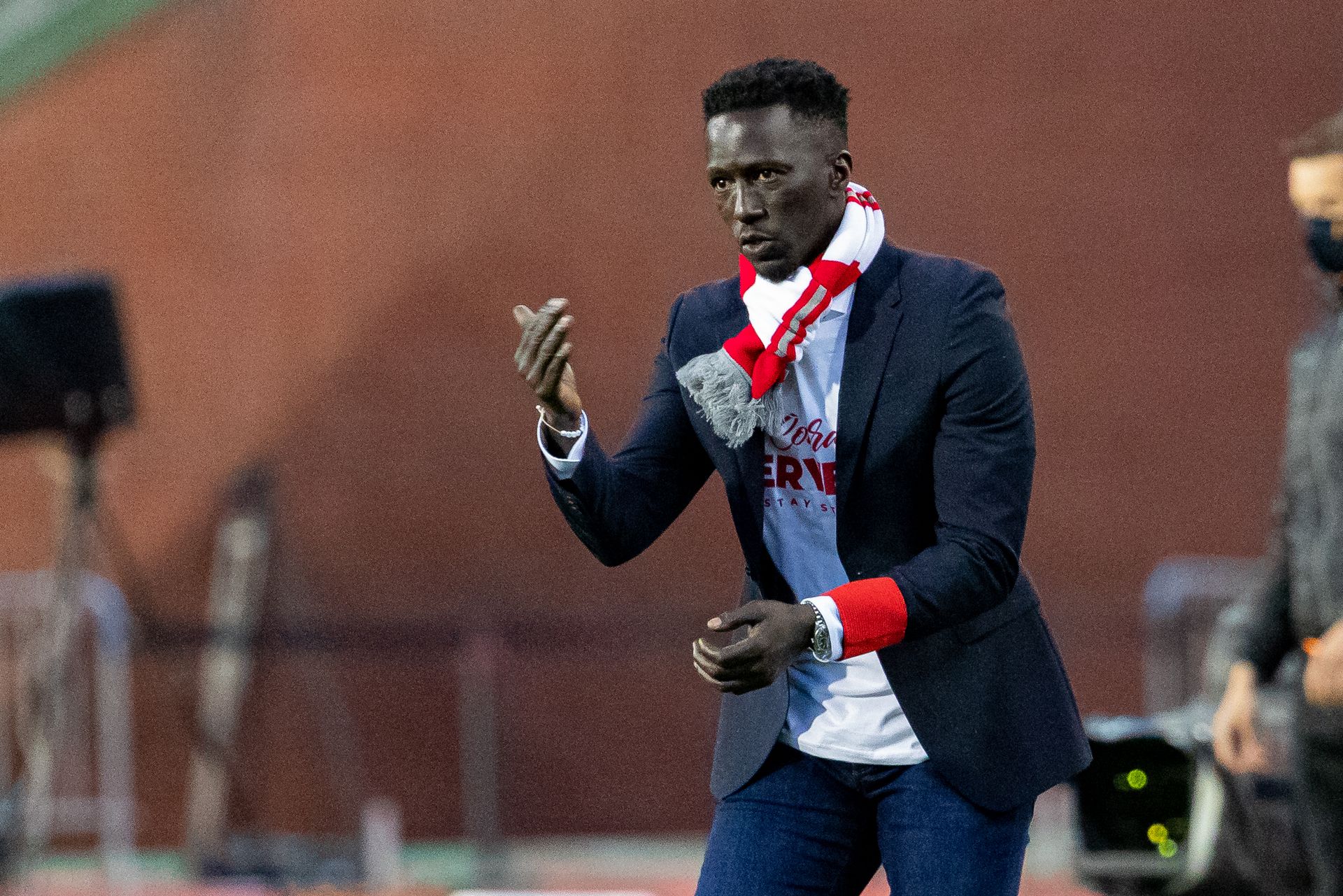 Le Standard de Liège vient de tourner définitivement lapage Mbaye Lèye en trouvant un successeur au coach sénégalais, viré il y a quelques jours. 