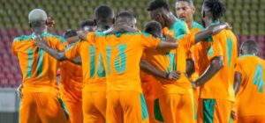 la Côte d’Ivoire et Patrice Beaumelle sourient avant la « finale » contre le Cameroun