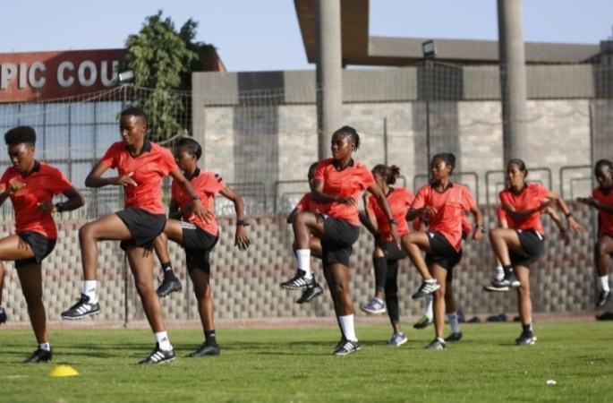 La-CAF-forme-25-arbitres-feminines.