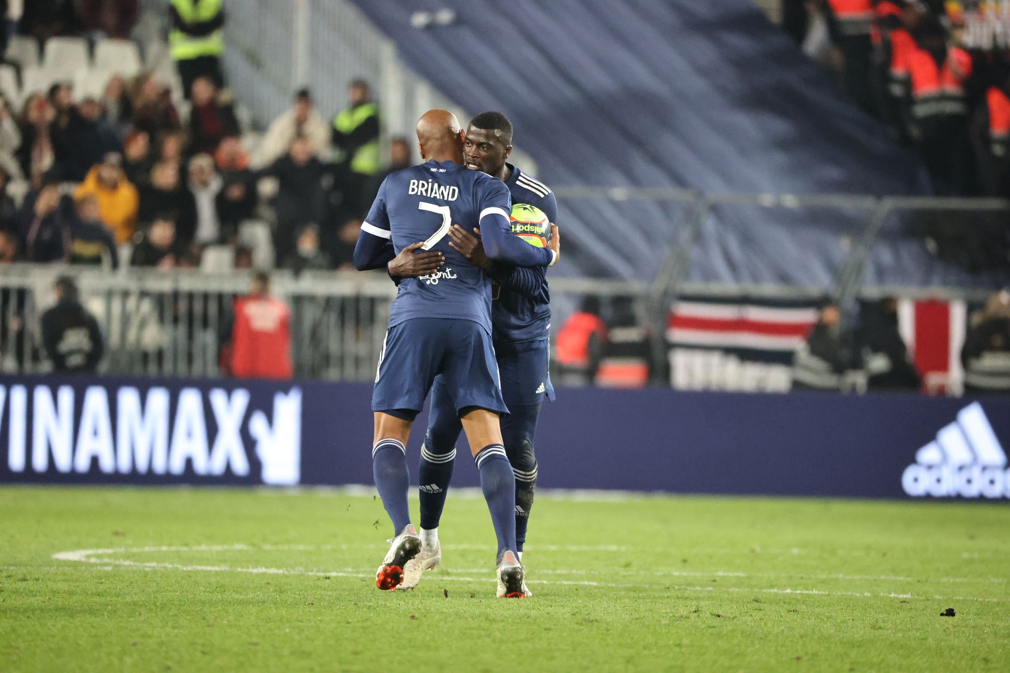 Mbaye Niang marque son premier but avec Bordeaux face au PSG