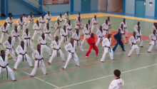 Une session d'entraînement de taekwondo au Gabon