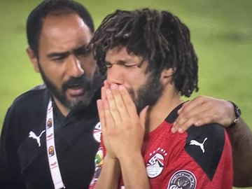 Elneny en larmes après la défaite de l'Egypte face au Sénégal en finale