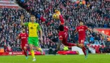 Sadio Mané de Liverpool marque sur un joli geste acrobatique
