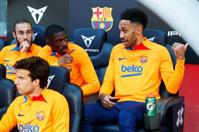 Dembélé et Aubameyang sur le banc du FC Barcelone.