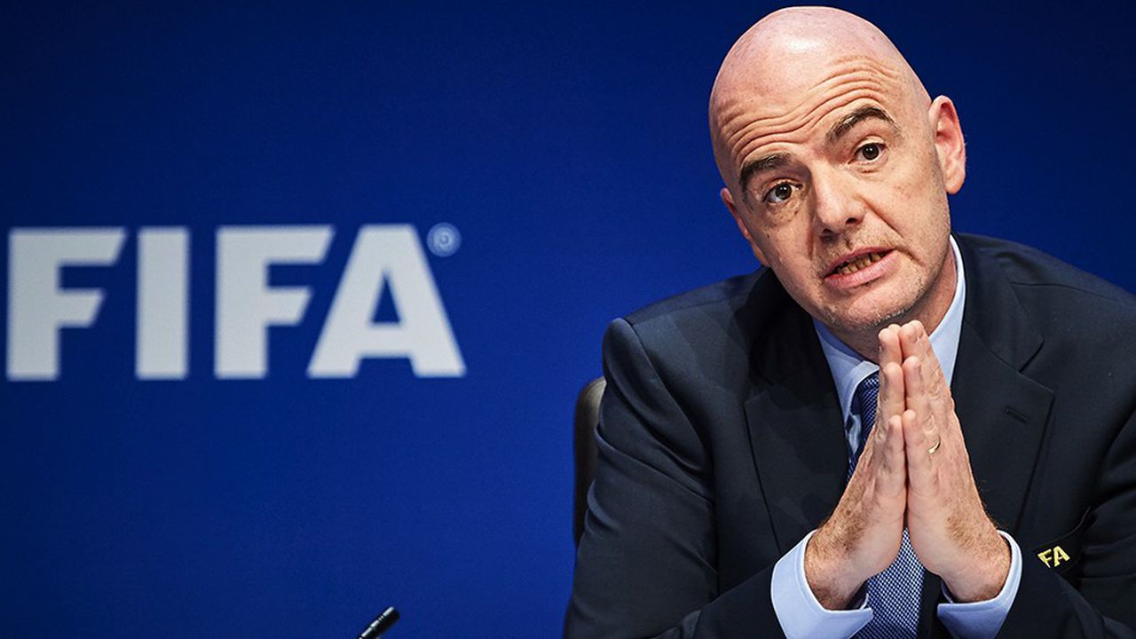 (FILES) In this file photo taken on March 18, 2016 FIFA President Gianni Infantino gives a press conference following an executive meeting of the world football governing body at its headquarters in Zurich. - Infantino will attend the FIFA council opening in Kigali on October 26, 2018. (Photo by MICHAEL BUHOLZER / AFP)