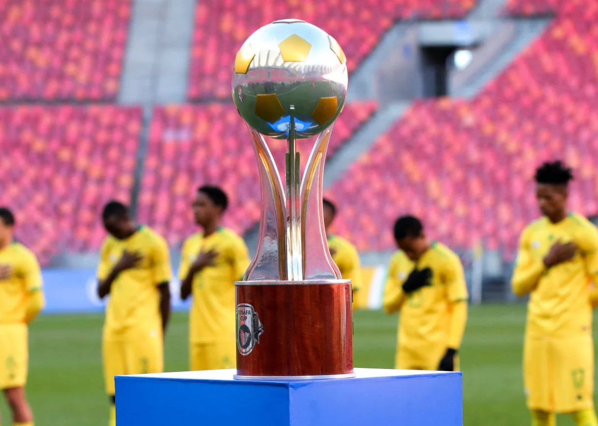 Le trophée de la COSAFA.
