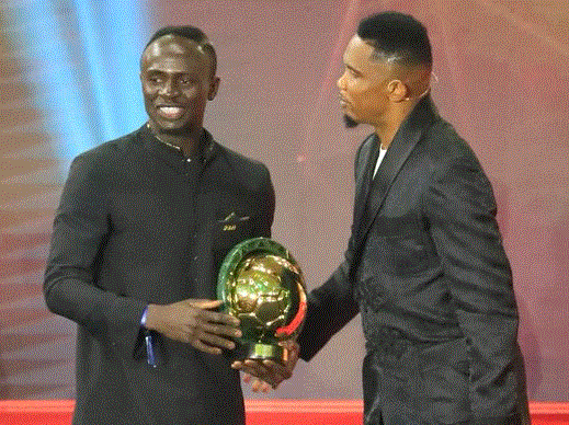 Samuel Eto'o et Sadio Mané aux Caf Awards 2019
