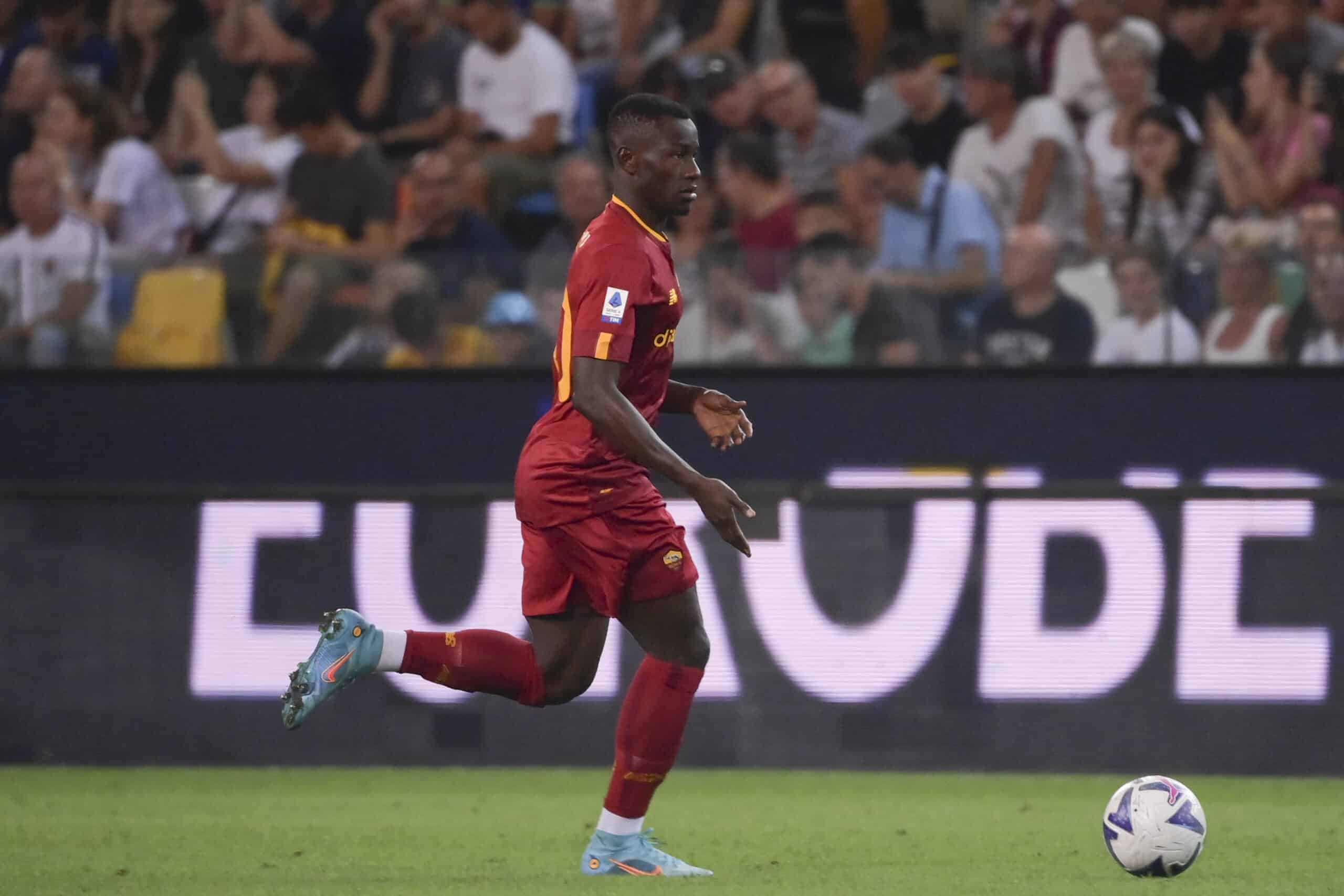 UDINE, ITALY - SEPTEMBER 04: AS Roma player Mady Camara during the Serie A match between Udinese Calcio and AS Roma at Dacia Arena on September 04, 2022 in Udine, Italy. (Photo by Luciano Rossi/AS Roma via Getty Images)