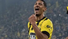Buteurs africains Sébastien Haller tout heureux après son doublé avec Dortmund