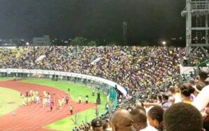 Le stade Mathieu-Kérekou du Bénin archi-comble