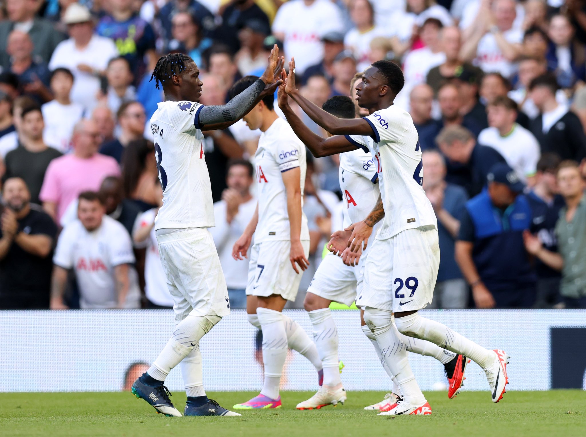 Tottenham want to sign Yves Bissouma