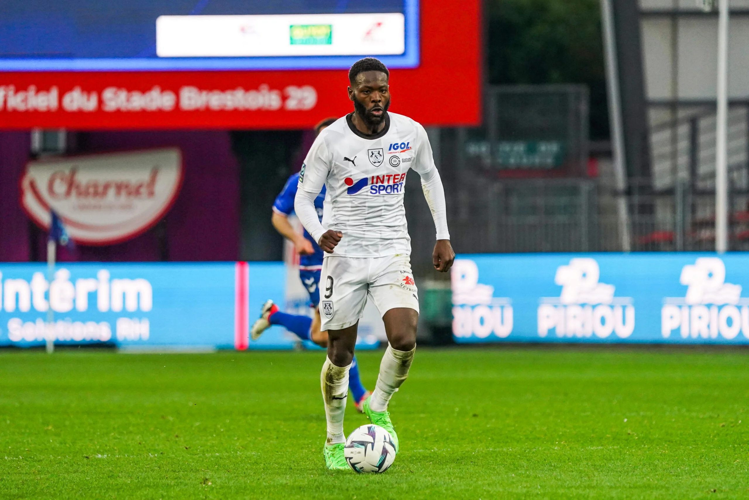 Ligue 2 Amiens Louis Mafouta hat trick
